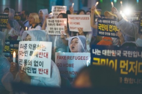済州島にイエメン難民続々、反対派韓国人「ニセ難民」と批判