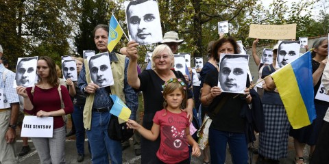 Solidarität mit dem im Hungerstreik befindlichen inhaftierten Krim-Aktivisten Oleh Senzow