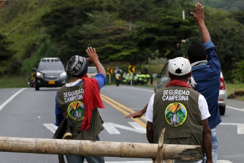 Las comunidades del Cauca han sido activas en las protestas para exigir acciones del Estado. A veces, con desafíos abierto a las autoridades, como ocurrió en Argelia y Patía