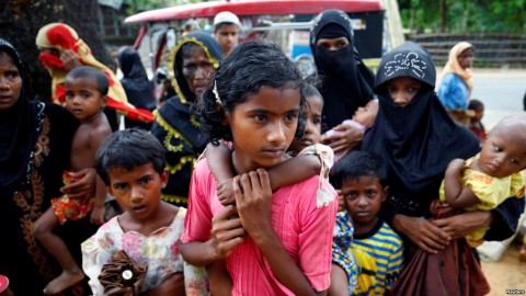 UN Urges Bangladesh to Shelter Rohingya Fleeing Myanmar Violence