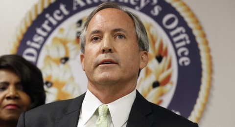 Federal judge blocks Texas immigration law