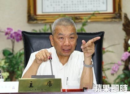 財政部長許虞哲日前宣布號稱20年來最大的「全民稅改」方案，卻引發各方質疑