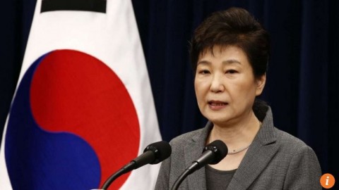 South Korean President Park Geun-hye offers to quit provided parliament can ensure transfer of