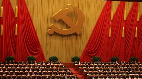社論》中國全國人大是共產黨的尿壺