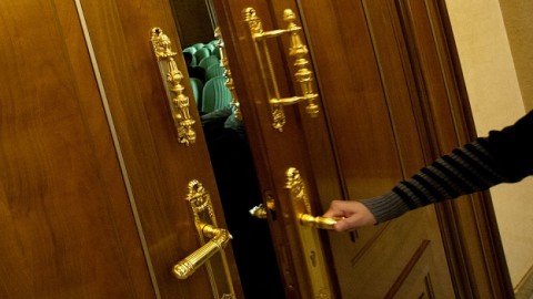 Эксперты прочат скорую отставку сразу восьми губернаторам