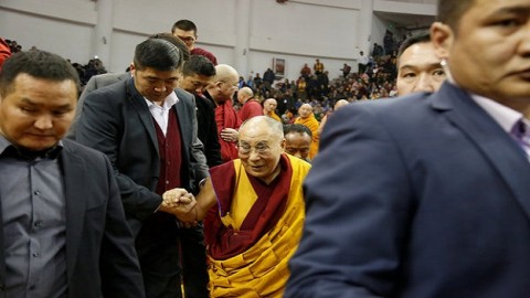 Mongolia turns away from Dalai Lama and toward China