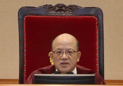 Chief Justice of Constitutional Court urges verdict on Park impeachment by March 13