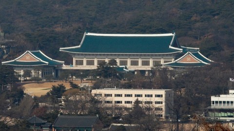 Office of South Korea’s embattled president blocks search of compound