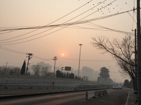 中國北京等地，春節連休開始 再度出現霧霾