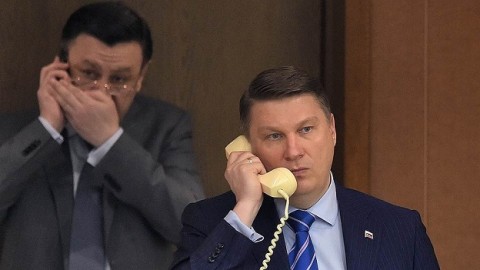 Вячеслав Володин хочет, чтобы правительство не стеснялось критики оппозиции